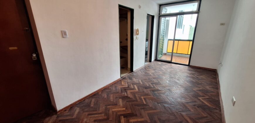 ALQUILER | Monoambiente en pleno centro de Paraná