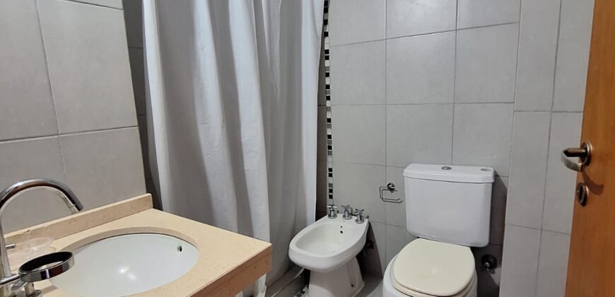 ALQUILER | Monoambiente en calle Uruguay 431