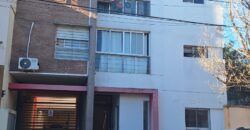 ALQUILER | Monoambiente con salida directa a la calle
