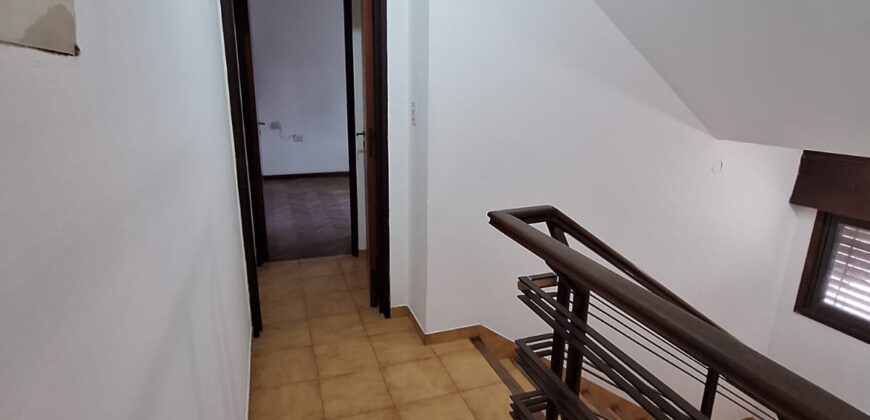 VENTA | Excelente casa de 2 plantas en zona Thompson