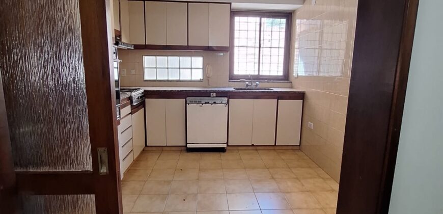 VENTA | Excelente casa de 2 plantas en zona Thompson