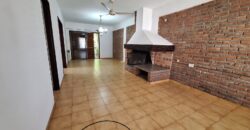 VENTA | Excelente casa de 2 plantas en zona Thompson