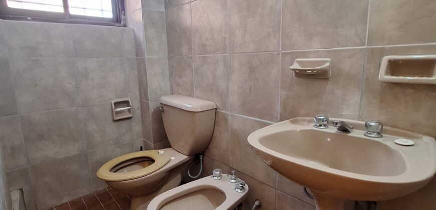 VENTA | Excelente casa de 2 plantas en zona Thompson