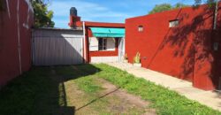 VENTA | Casa con salón comercial en San Benito