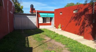 VENTA | Casa con salón comercial en San Benito