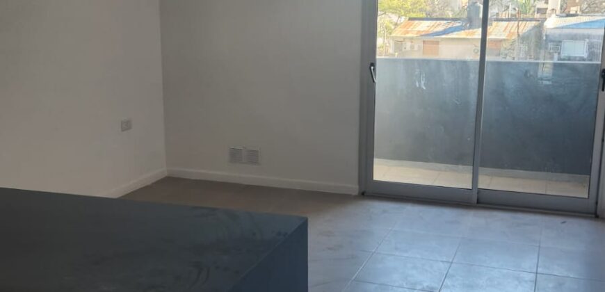 VENTA | Monoambiente moderno frente a Plaza Alberdi