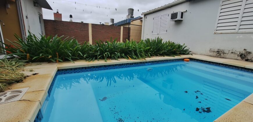 VENTA | Impecable casa con piscina en zona Newbery y División de los Andes