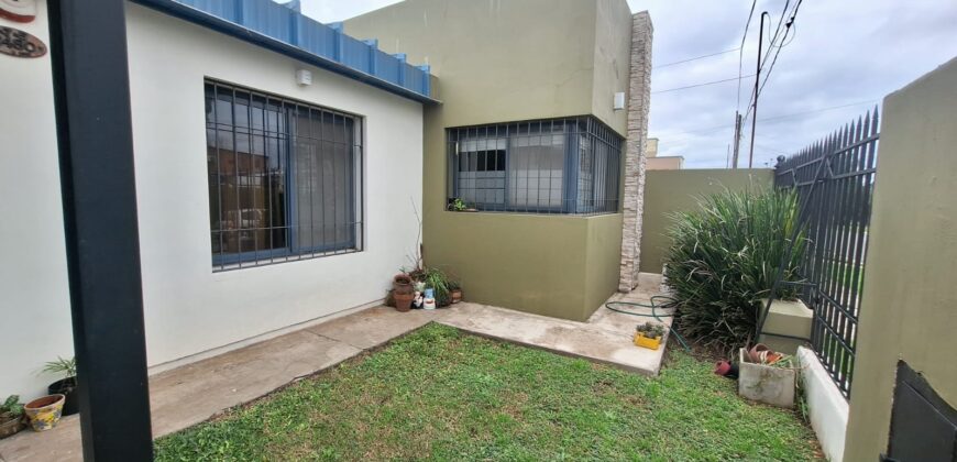 VENTA | Impecable casa con piscina en zona Newbery y División de los Andes
